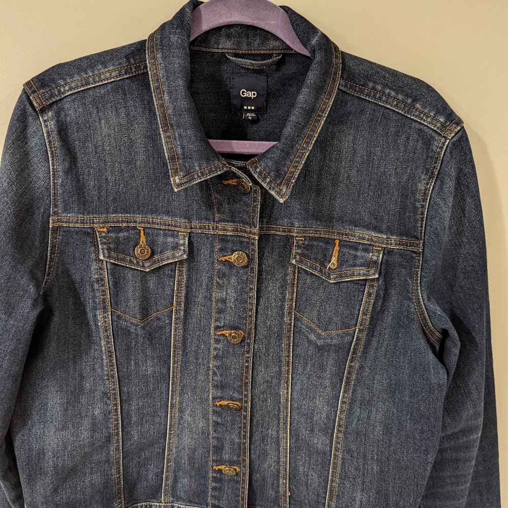1969 Gap cropped stretch denim jacket